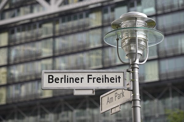 Street sign 'Berliner Freiheit'