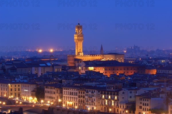 Palazzo Vecchio at night