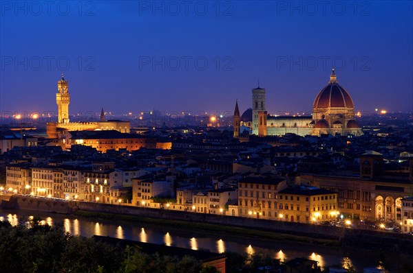 Palazzo Vecchio and Florence Cathedral at dusk