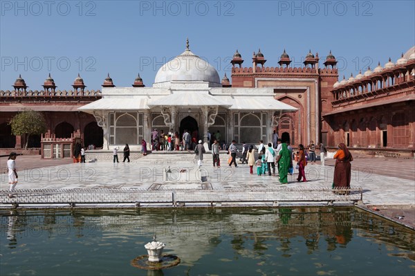 Grave of Shaikh Alauddin Chisti