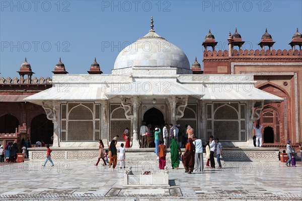 Grave of Shaikh Alauddin Chisti