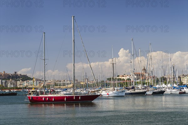 Sailing yacht sailing into the marina