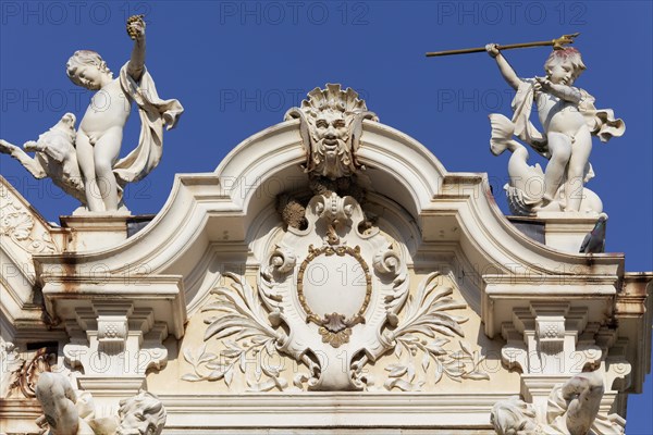 Neo-Baroque sculptural decoration