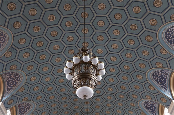 Painted ceiling with ceiling lamp in the station building