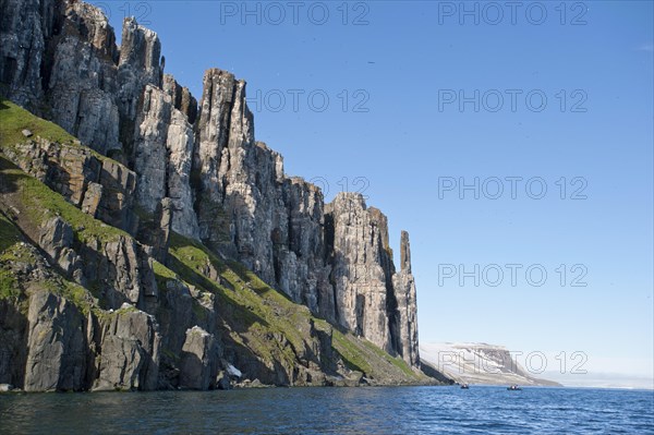 Alkefjellet bird cliffs