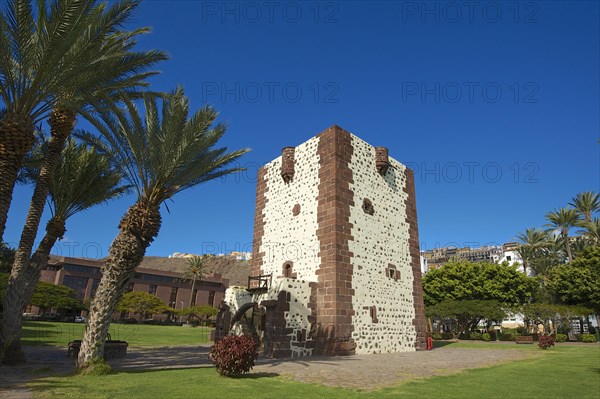 Torre del Conde tower