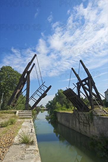 Pont Van Gogh