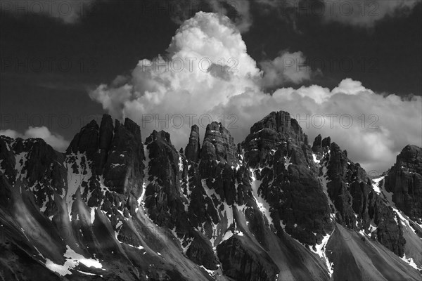 Kalkkoegel mountains