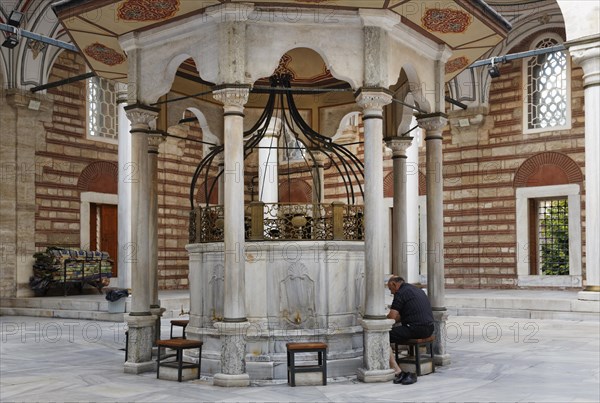 Courtyard with a Sadirvan