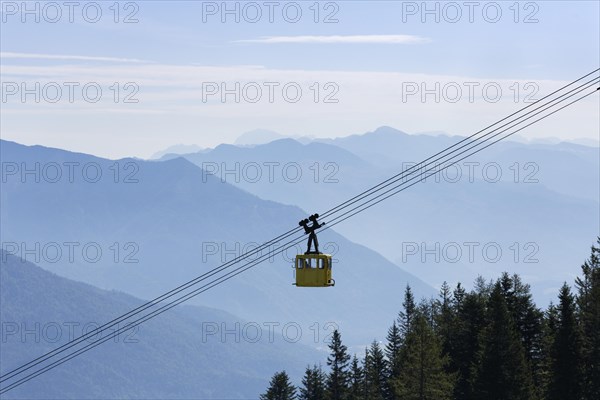 Zwoelferhorn cable car