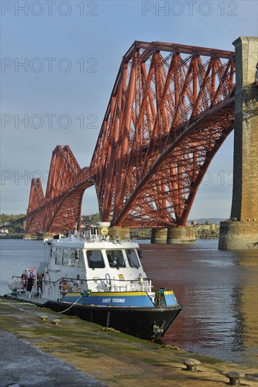 Boat wharf at Forth Bridge