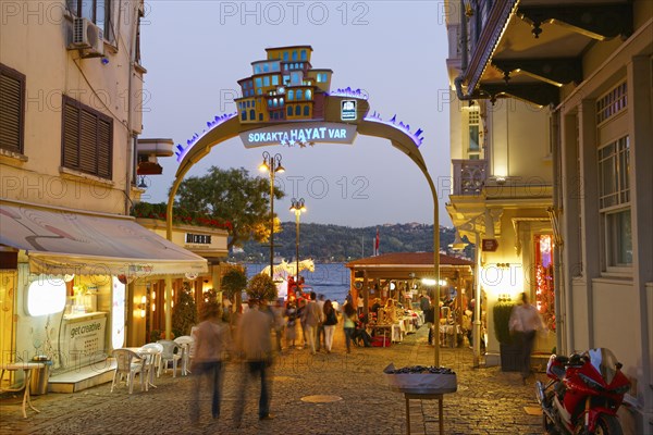 An alley on the Bosphorus