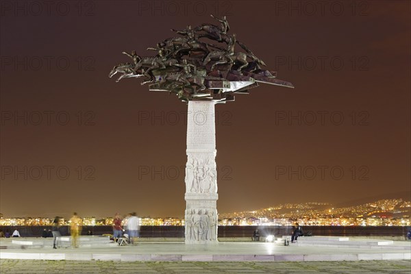 Monument symbolising Turkish troops during the War of Independence in Smyrna