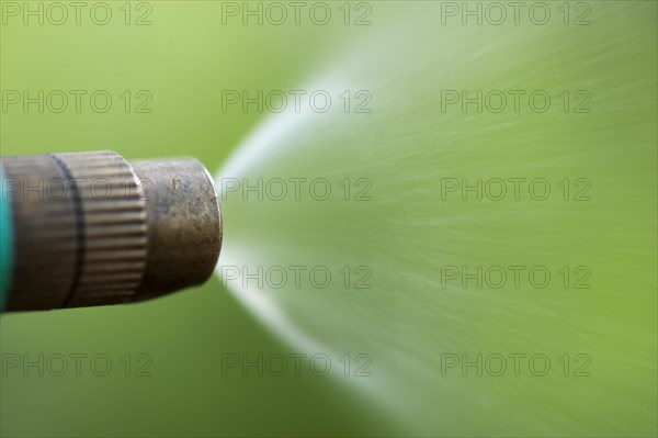 Water jet of a garden sprayer