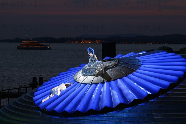 Ana Durlovski as Queen of the Night and Rainer Trost as Tamino in The Magic Flute by Wolfgang Amadeus Mozart