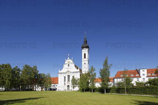 Former monastery with the Minster of St. Mary of the Assumption