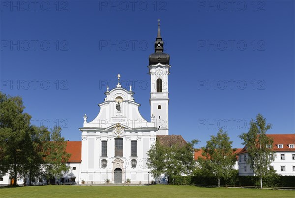 Former monastery with the Minster of St. Mary of the Assumption