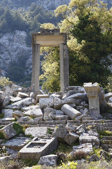 Temple of Artemis and Hadrian's Gate