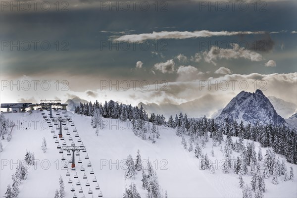 Chair lift on Eiberg Mountain in the Wilder Kaiser Ski World