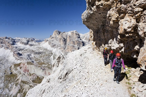 Mountain climbers during the ascent of Mt Tofana di Roze on the Via Ferrata Giovanni Lipella