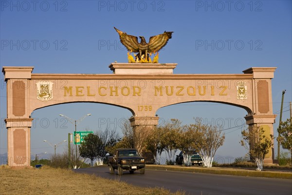 Entrance gate of the city of Muzquiz