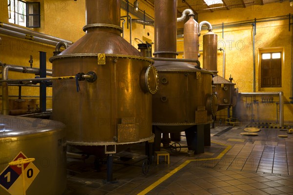 Copper tanks for the tequila distillation