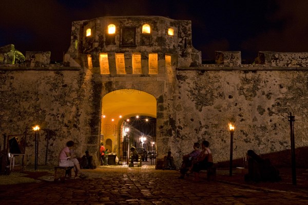 Puerta de Tierra town gate