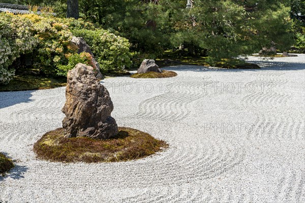 Zen garden in Kennin-ji