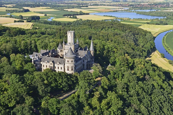 Marienberg with Schloss Marienburg Castle and the Leinetal valley