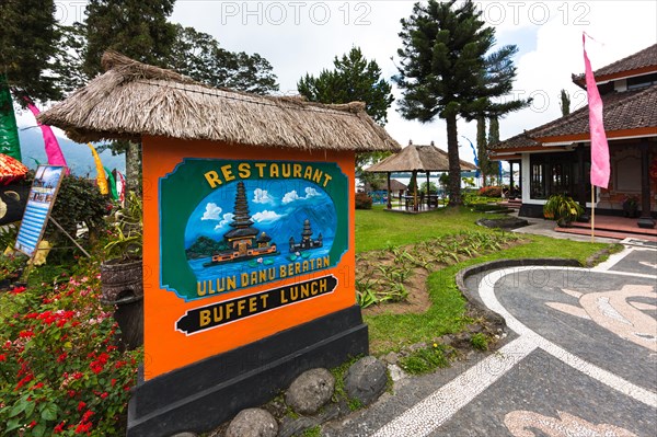 Restaurant in the Pura Ulun Danu Bratan temple