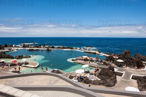 Seawater pool