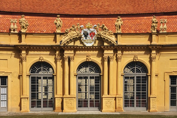 Entrance portal with the coat of arms of the alliance of the margravial constructors at the Orangery in the Castle Garden