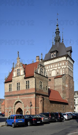 Foregate with the Amber Museum