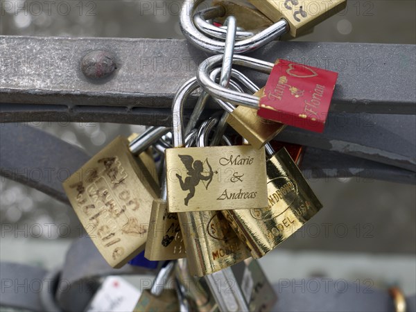 Love locks