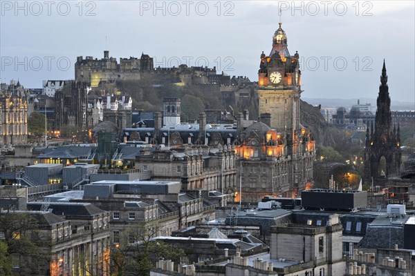 View of the historic centre from Calton Hill with Edinburgh Castle