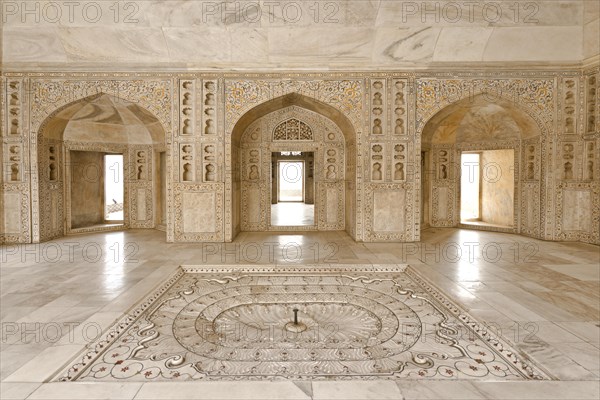 Coloured stone and glass inlays in the marble pavilion of Khas Mahal
