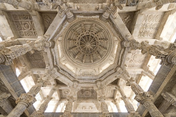 Interior hall with ornate pillars and ceilings