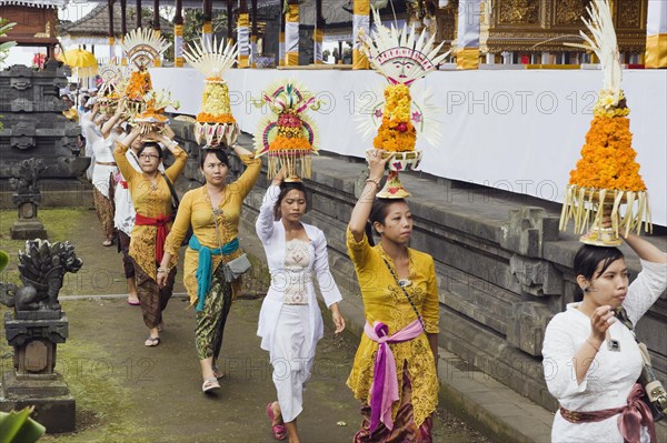 Procession at Besakih Temple and pilgrimage shrine at the foot of Mount Agung