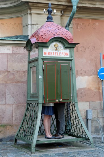 Public telephone booth