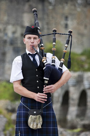 Bagpiper