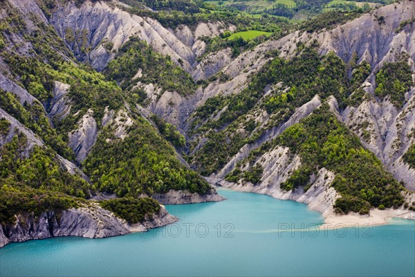 Lac de Serre-Poncon reservoir