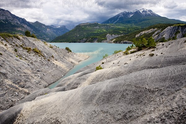 Lac de Serre-Poncon reservoir