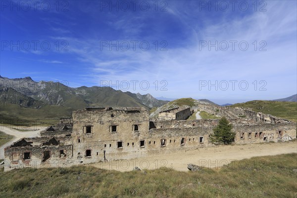 Ruins of the barracks at Fort Central on Tenda Pass