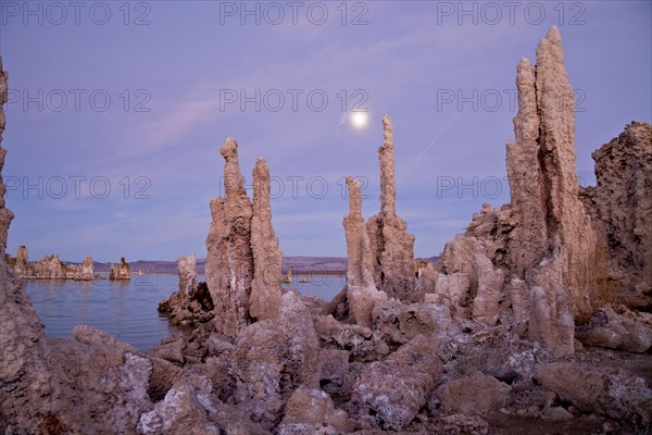 Tufa formations on Mono Lake