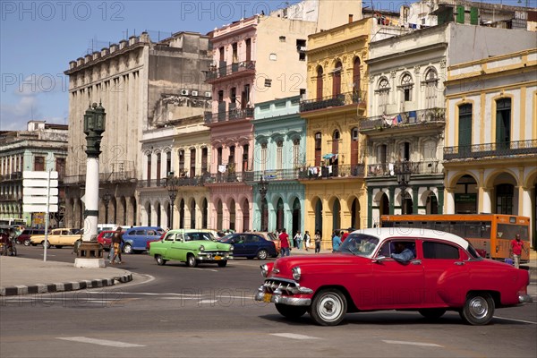 American classic cars from the '50s and colourful facades