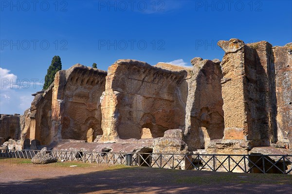 Small Thermal Baths