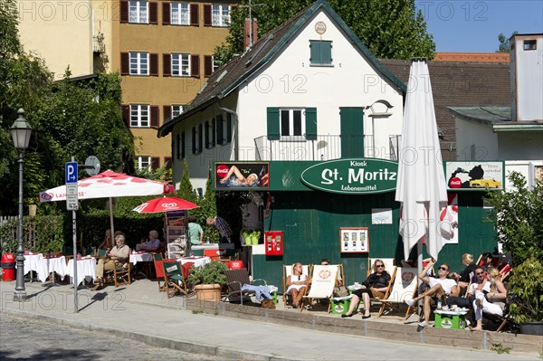 St. Moritz cafe and kiosk