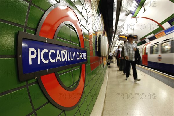 Piccadilly Circus underground station