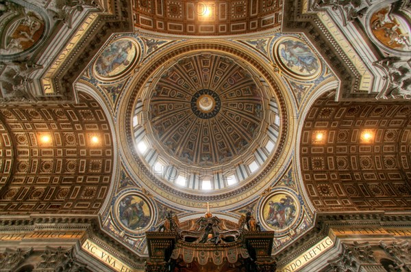 Crossing or intersection in the dome area of St. Peter's Basilica