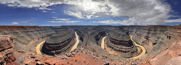 Goosenecks of the San Juan River